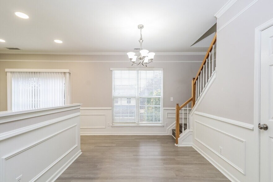 Building Photo - 11814 Nestar Pl