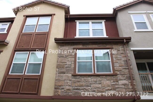 Building Photo - 1511 Bond St