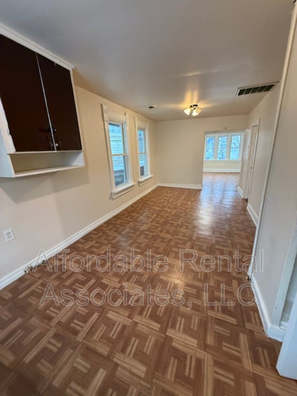 Primary Photo - 1947 S 11th St