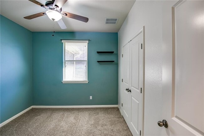 Building Photo - 2328 Lookout Range Dr