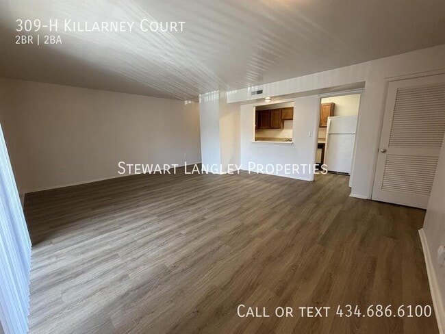 Building Photo - 309-H Killarney Court-