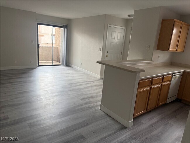 Building Photo - 2966 Juniper Hills Blvd