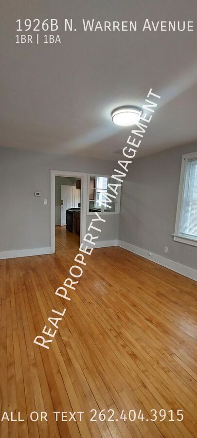 Building Photo - Private Entry 1 Bedroom Upper Duplex