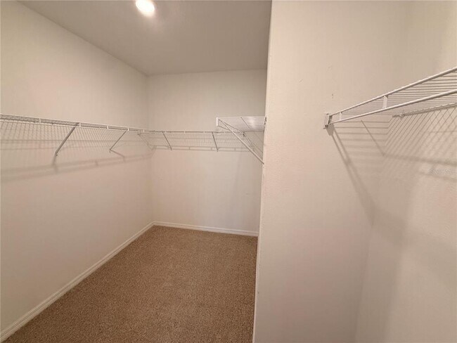 Building Photo - 10363 Shady Preserve Dr
