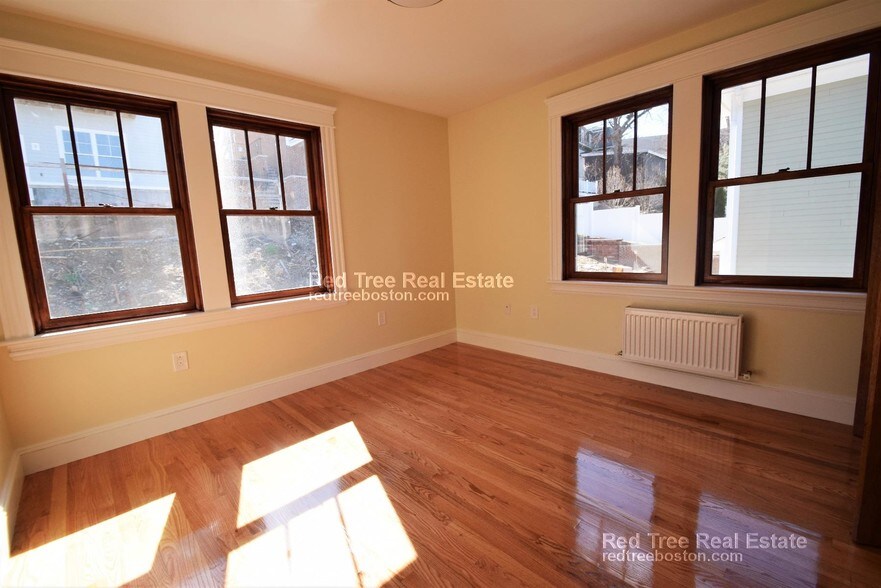 Building Photo - 44 Gerrish St