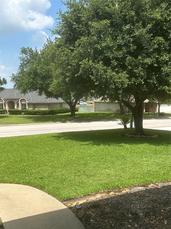 Building Photo - 12959 N Puffin Ln