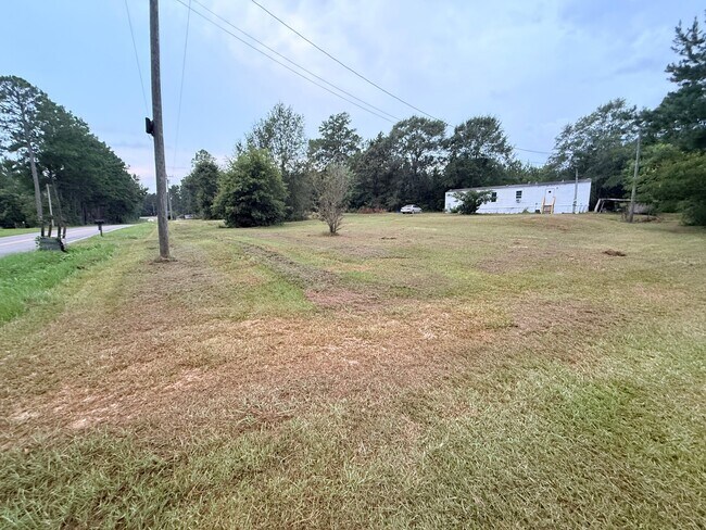 Building Photo - 1085 Ridge Rd