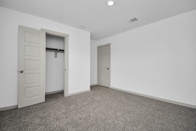 Building Photo - 7731 Suffolk Vly Ln