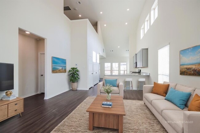 Building Photo - 12543 Highgrove Springs Dr