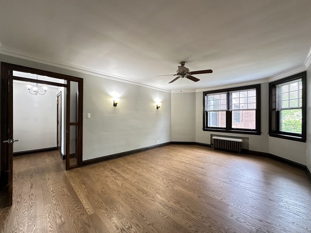 Building Photo - 4519 N Wolcott Ave