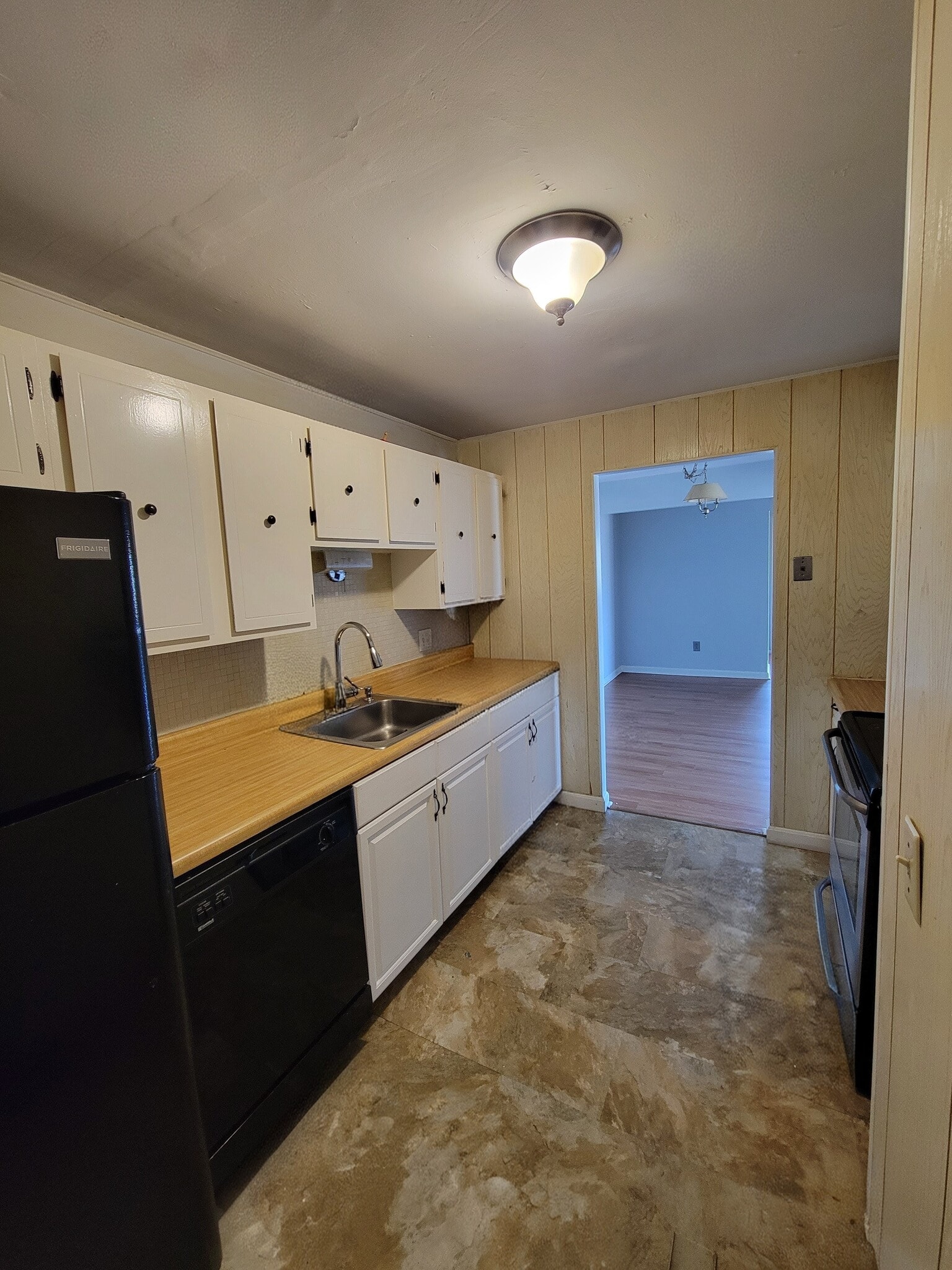 Building Photo - 300 Smithfield Rd