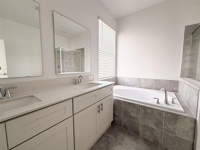 Building Photo - 1966 Winnie Ct.