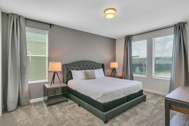 Building Photo - 2831 Bookmark Dr