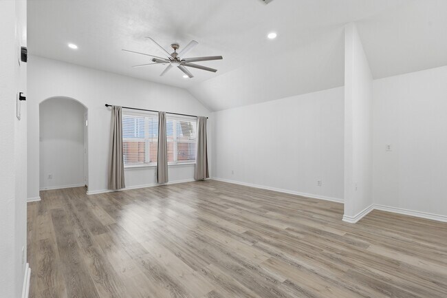 Building Photo - 10139 East Palm Lake Drive