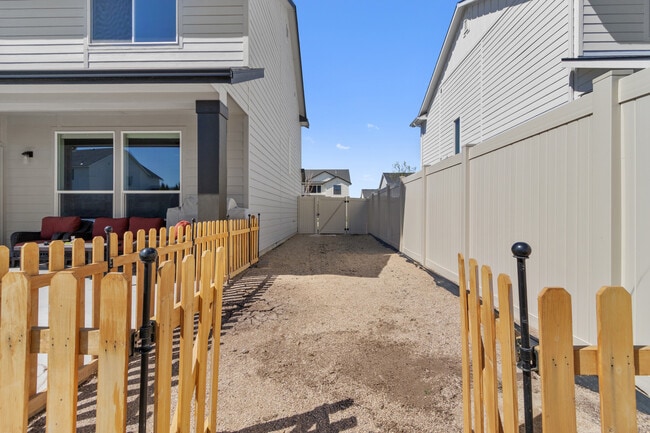 Building Photo - 2308 N Blue Marsh Wy