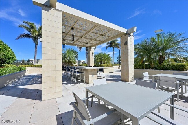 Building Photo - 9115 Strada Pl