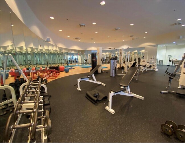 Building Photo - 5600 Collins Ave