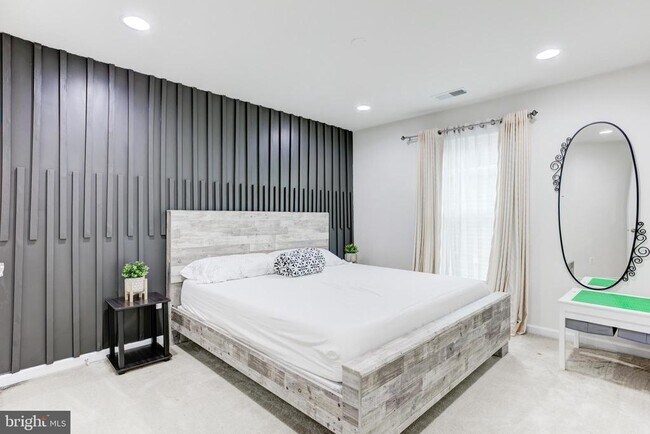 Building Photo - 22800 Bubbling Brook Dr
