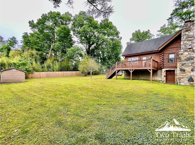 Building Photo - 3 BED/2 BATH CABIN NEAR OSCEOLA LAKE