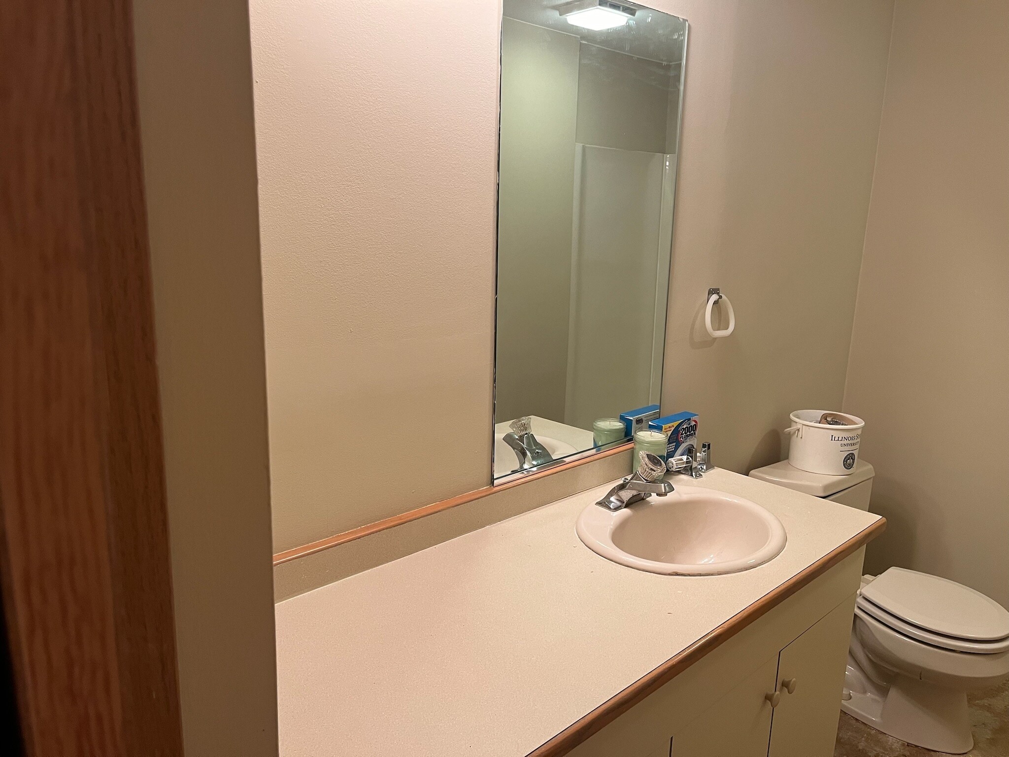 Building Photo - 709 Burdette Ave