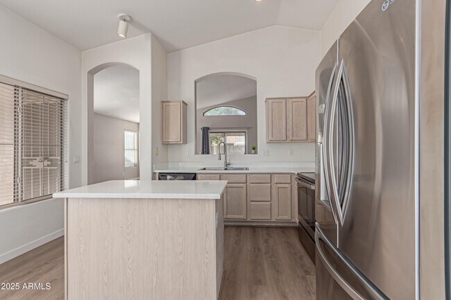 Building Photo - 1058 West Swan Drive