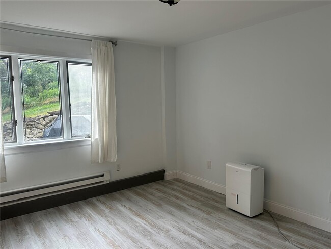 Building Photo - 173 Winston Dr