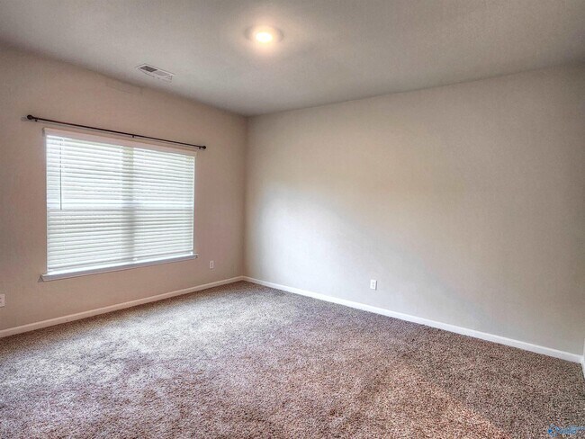 Building Photo - 14970 Eva Cir