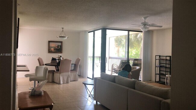 Building Photo - 2025 Lavers Cir