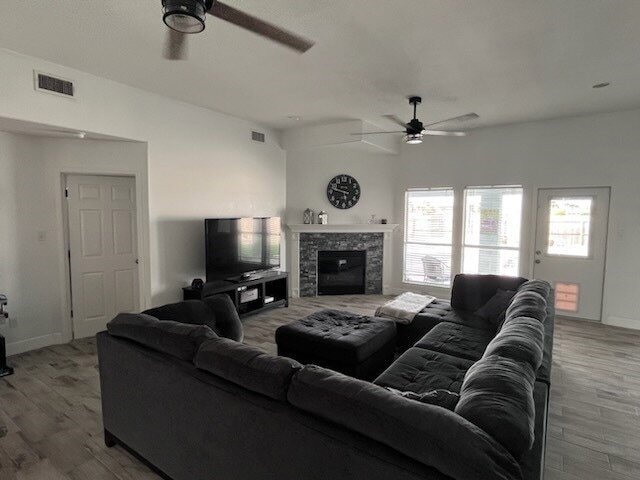 Building Photo - 14010 Hawksnest Bay Dr