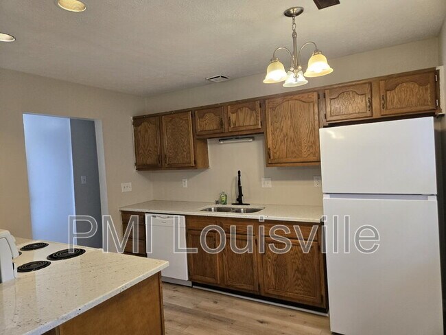 Building Photo - 4803 E Indian Trail
