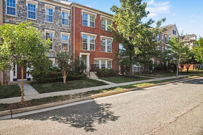 Building Photo - 1114 Ellis Ave