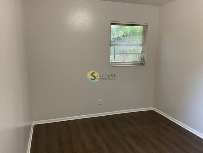 Building Photo - 5665 Enchanted Dr