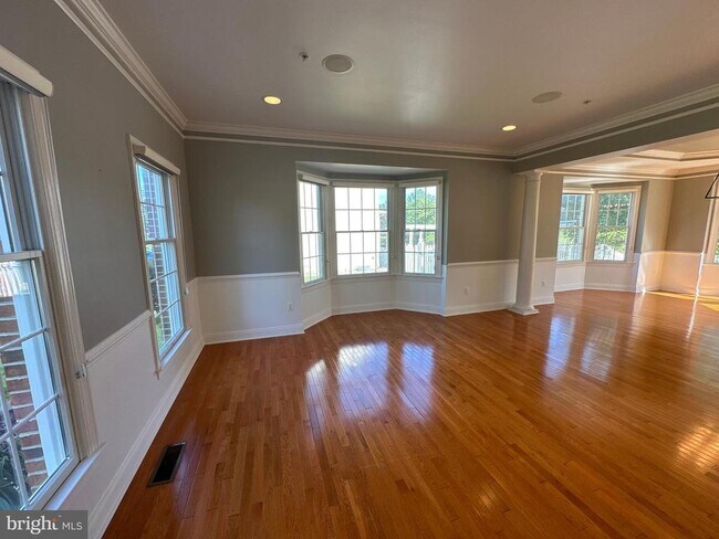 Building Photo - 18429 Polynesian Ln