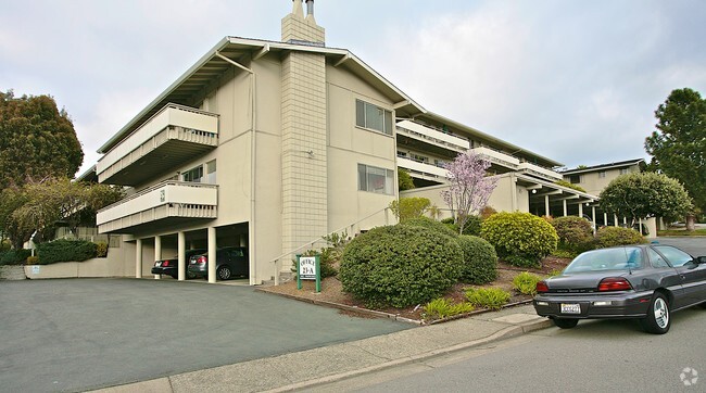 Building Photo - Palmetto at Tiburon View