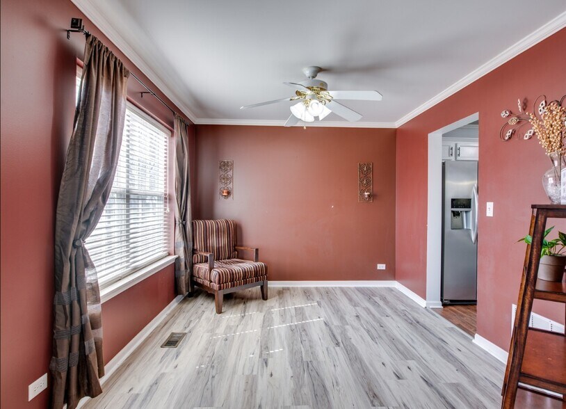 Building Photo - 2758 Hillsboro Blvd