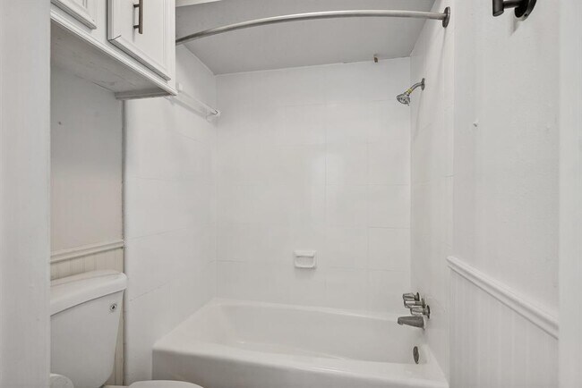 Building Photo - 23410 Earlmist Dr