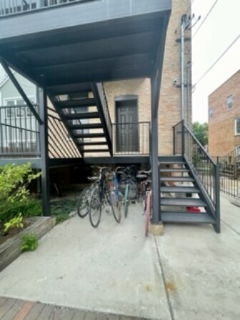 Building Photo - 2441 W Thomas St