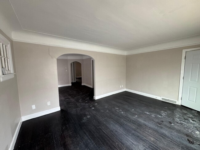 Building Photo - 14161 Montrose St