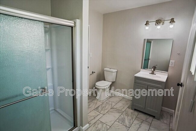 Building Photo - 17197 Sierra Hwy