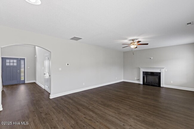 Building Photo - 503 Black Pearl Cir