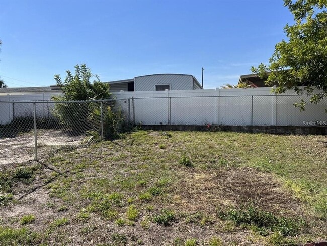 Building Photo - 9011 St Clair Ln