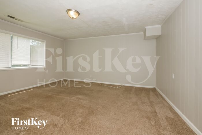 Building Photo - 1517 Flicker Rd