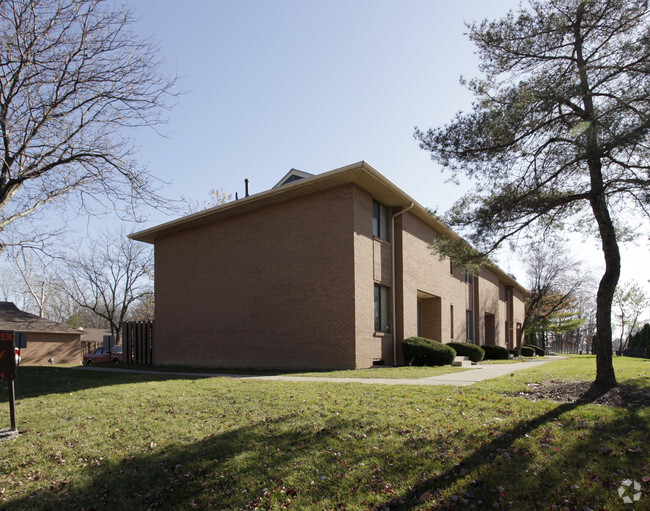 Building Photo - 600 - NAPOLEON PARK, LLC