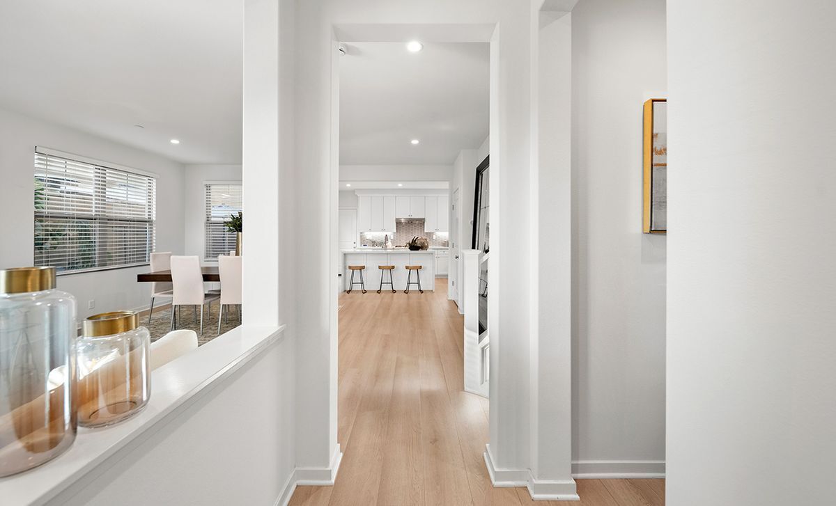Building Photo - 106 Sunnyside