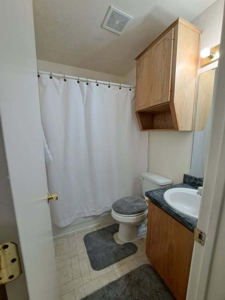 Building Photo - 1112 Leslie Cir