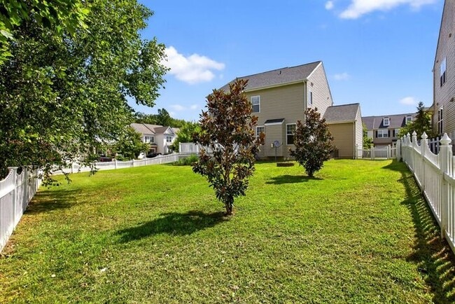 Building Photo - 22955 Snow Leopard Dr