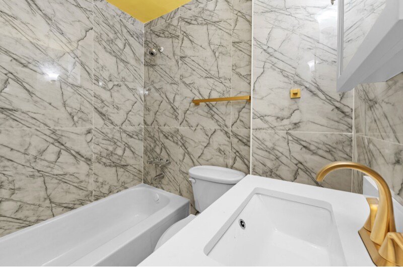 Building Photo - 42-38 Judge St