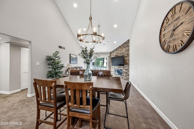 Building Photo - 7340 N Vía Camello Del Norte