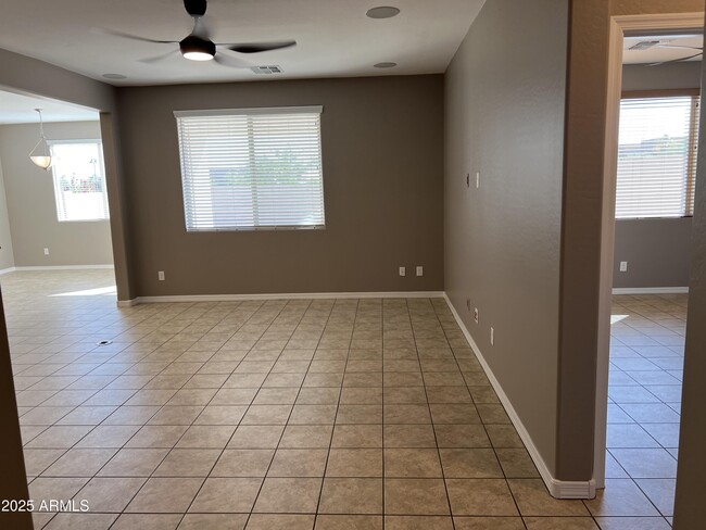 Building Photo - 19955 W Heatherbrae Dr