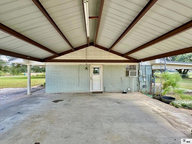 Building Photo - 1448 French Turn Rd